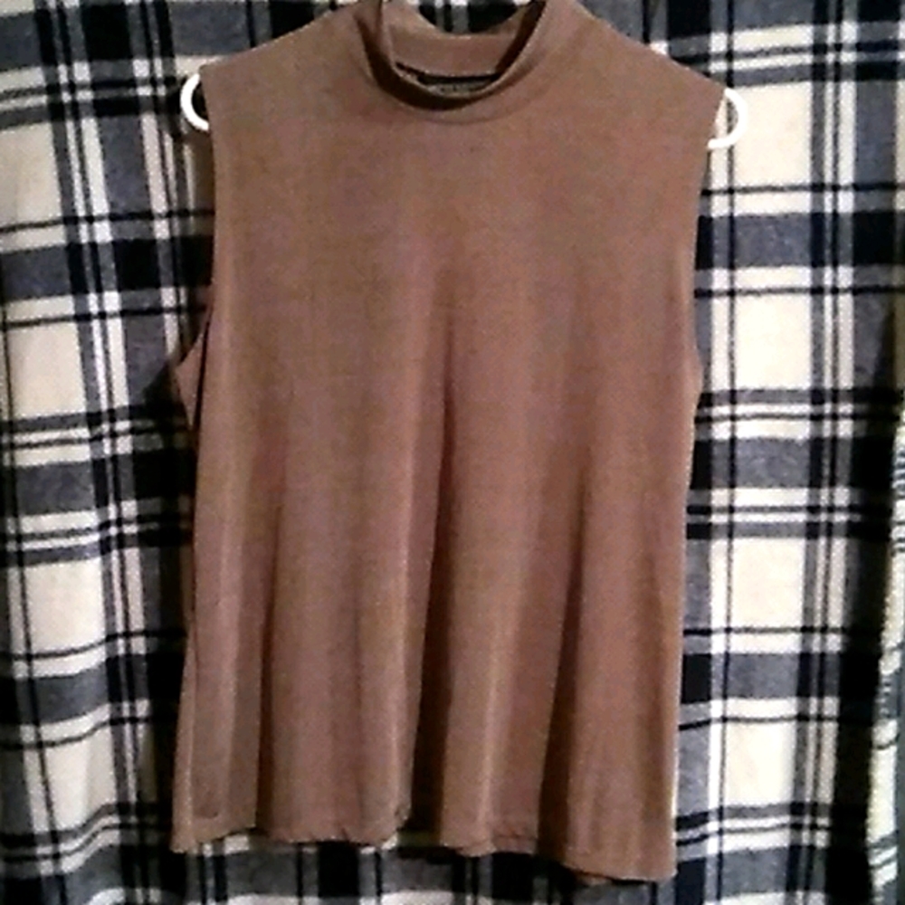 Impression tan tank